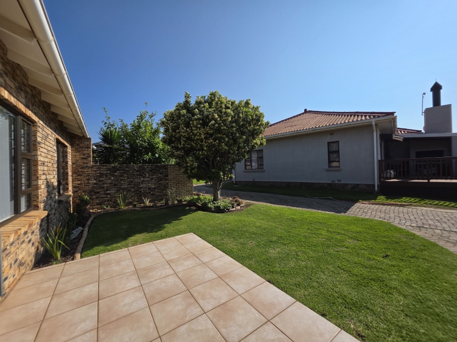 2 Bedroom Property for Sale in Jeffreys Bay Central Eastern Cape